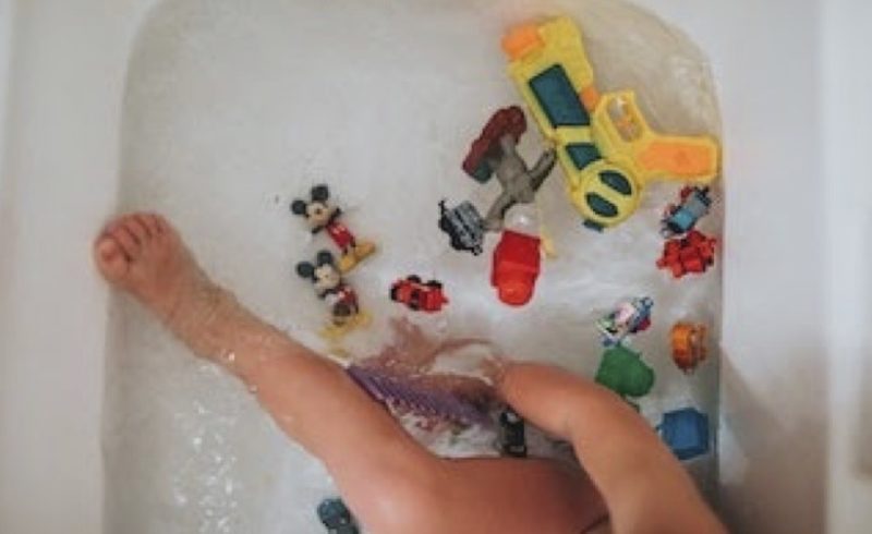 お風呂のおもちゃの収納に洗濯ネットをお勧めする４つの理由 家事をサボって楽しく生きよう